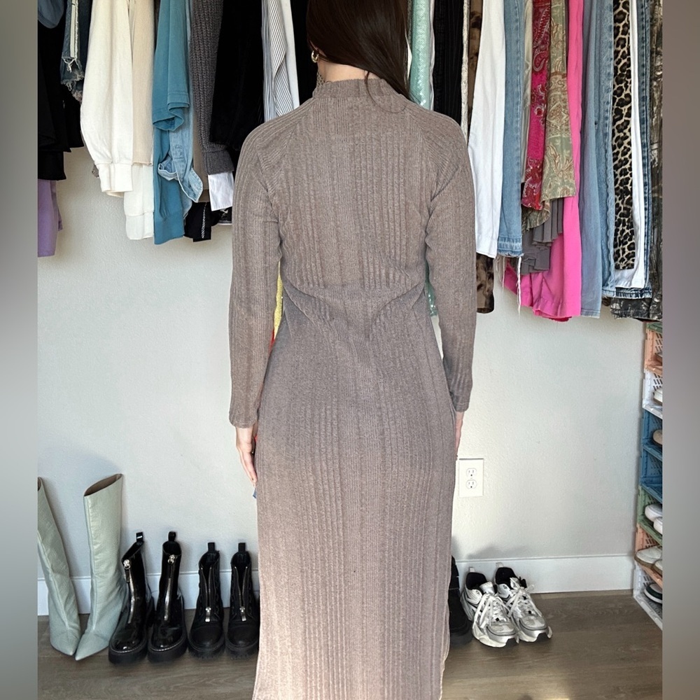 Ribbed Knit Midi Dress - Picture 3 of 3